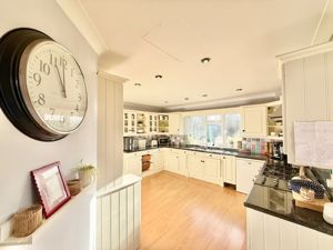 Photo 22- click for photo gallery